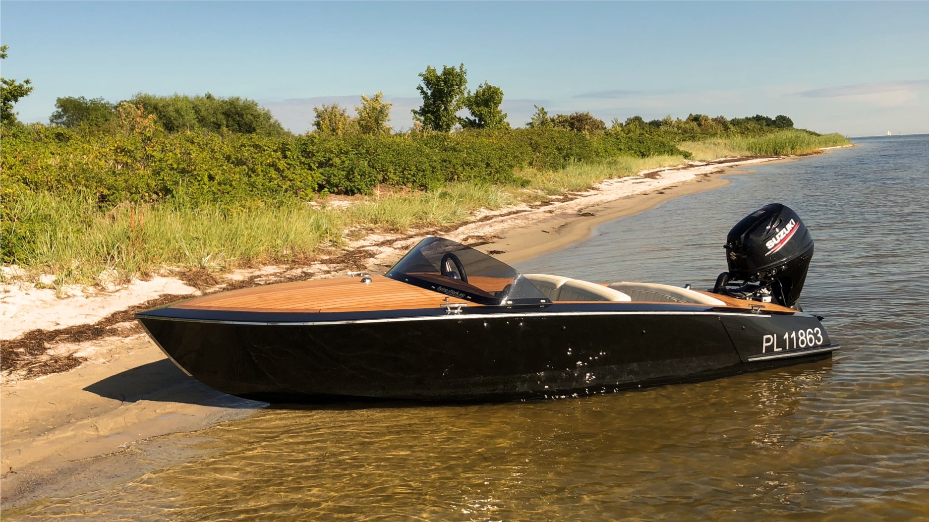 VTS Boats Flying Shark 4.2 Classic — variant 1
